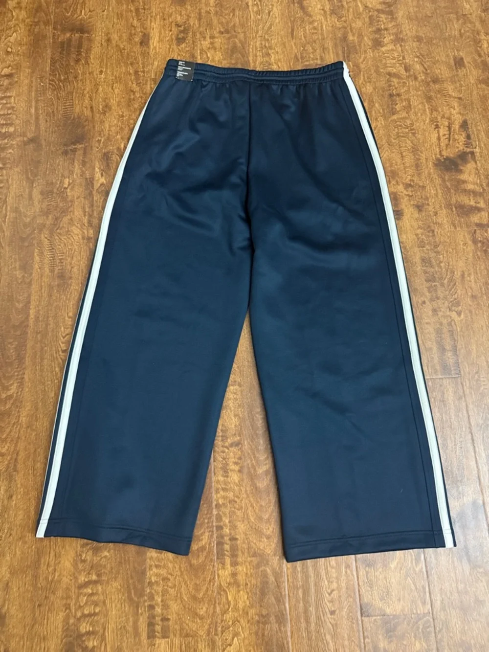 adidas Women’s Navy Joggers with White Side Stripes Size L - Picture 13 of 16